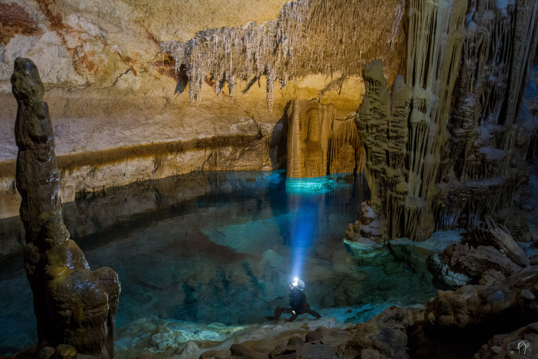 Aventure souterraine à Majorque : de la grotte des pirates aux merveilles de Drach